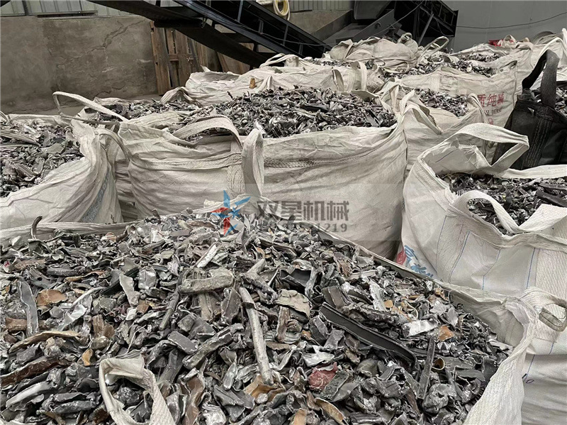 <a href='http://www.lifuhuoban.cn/psxl/1279.html' target='_blank'><span>廢鋁破碎機</span></a>破碎料